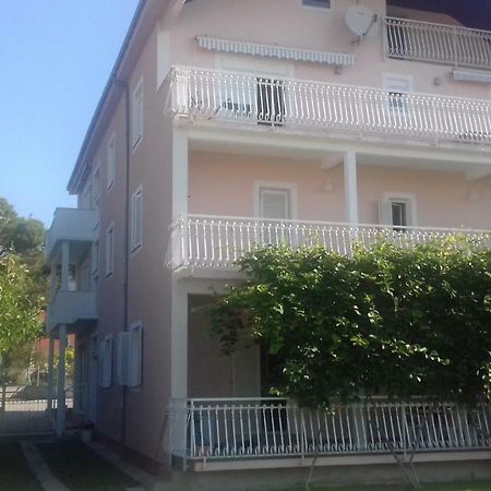Apartman Jezidzic Kaštela Eksteriør bilde