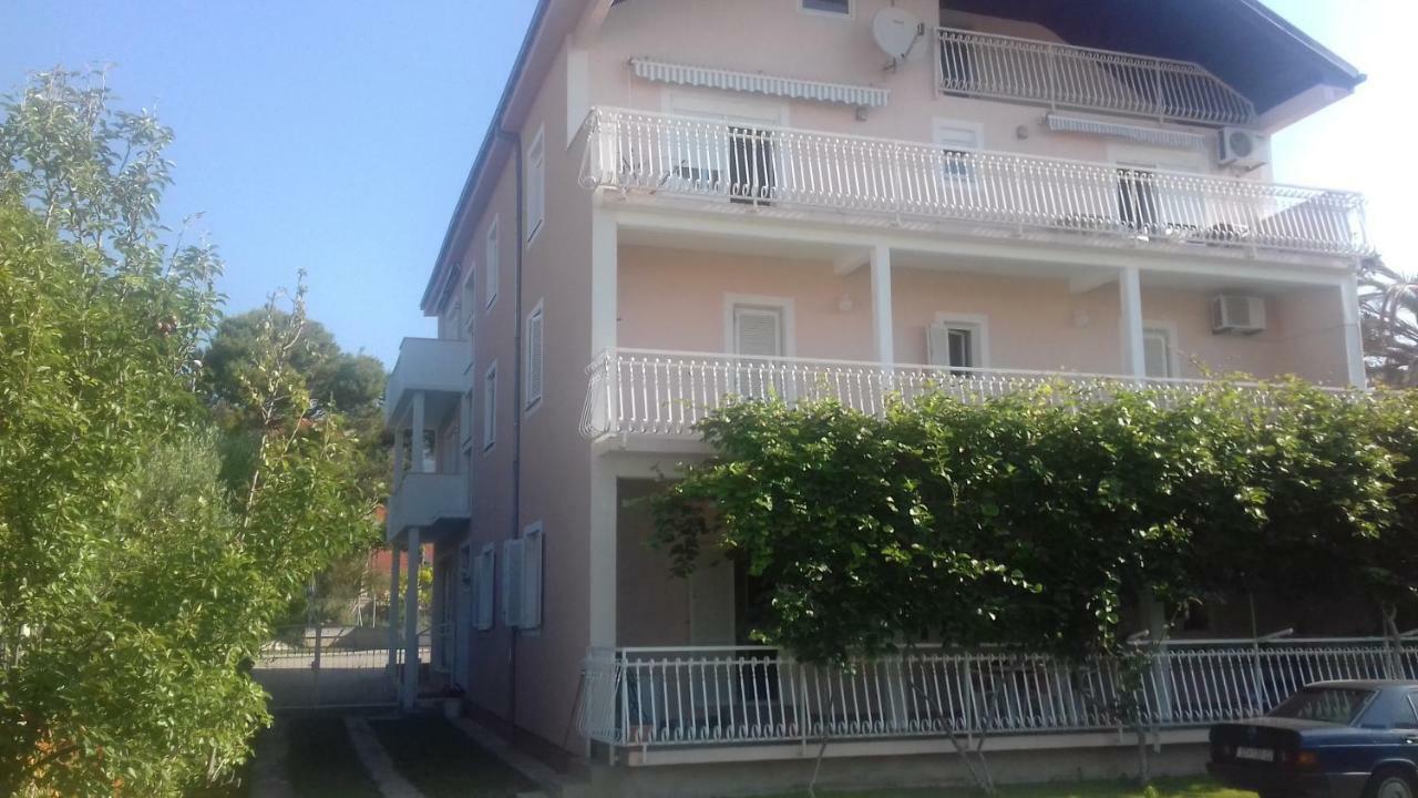 Apartman Jezidzic Kaštela Eksteriør bilde